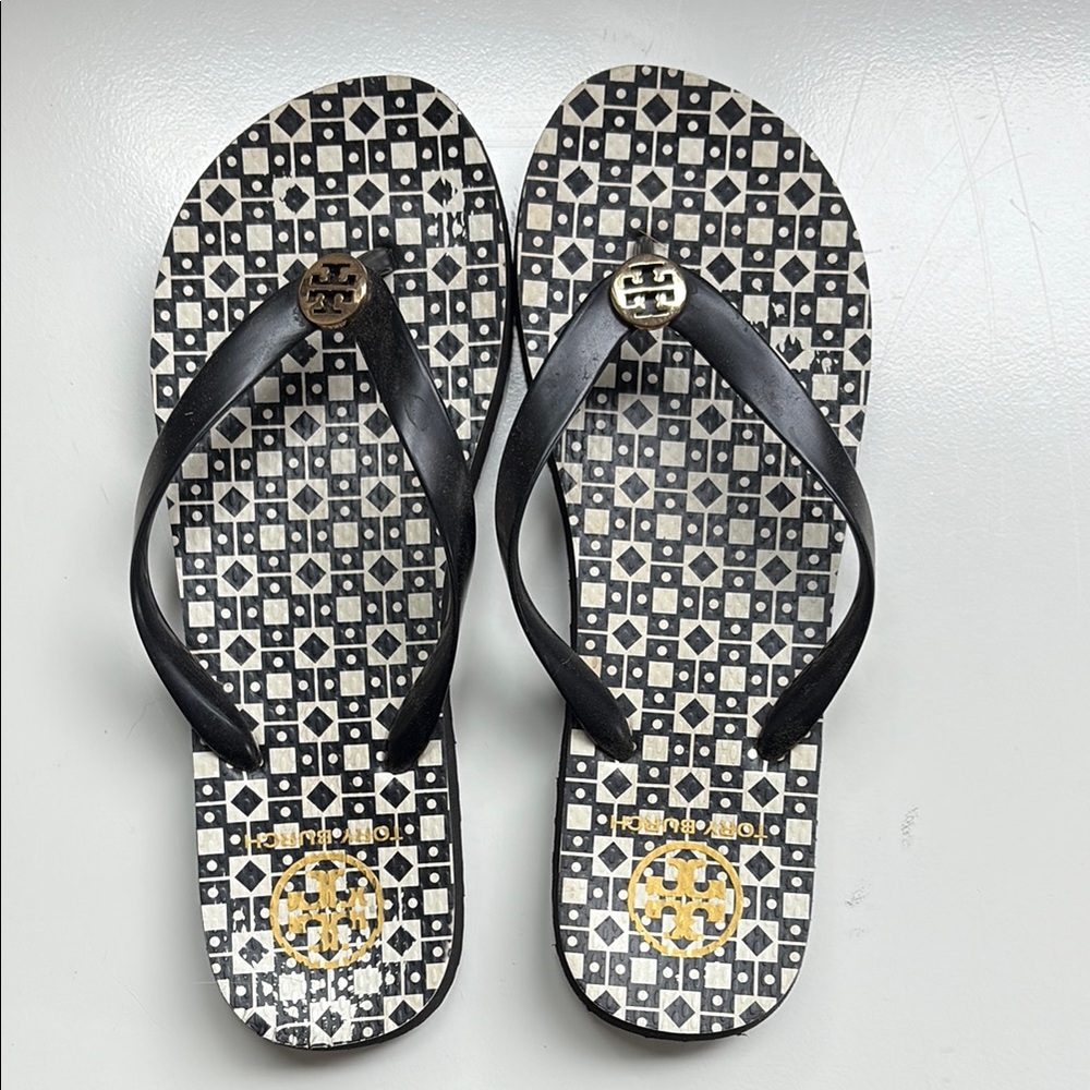 HARD TO FIND Tory Burch Black and Gold Sandals with Geometric Pattern